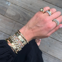 Load image into Gallery viewer, Oval Cuff

